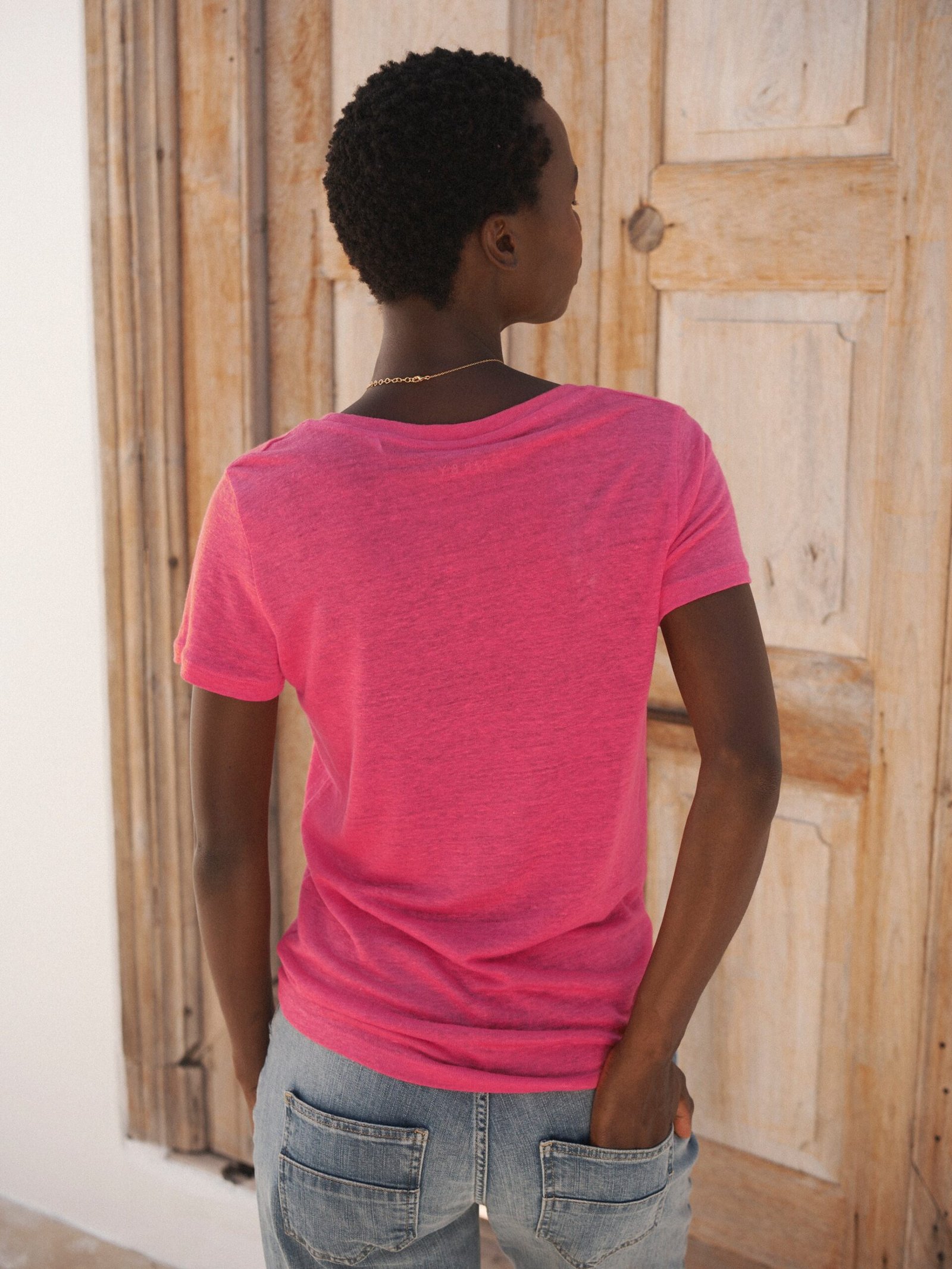 Charlie linen crew neck T-Shirt - Raspberry - Image 4