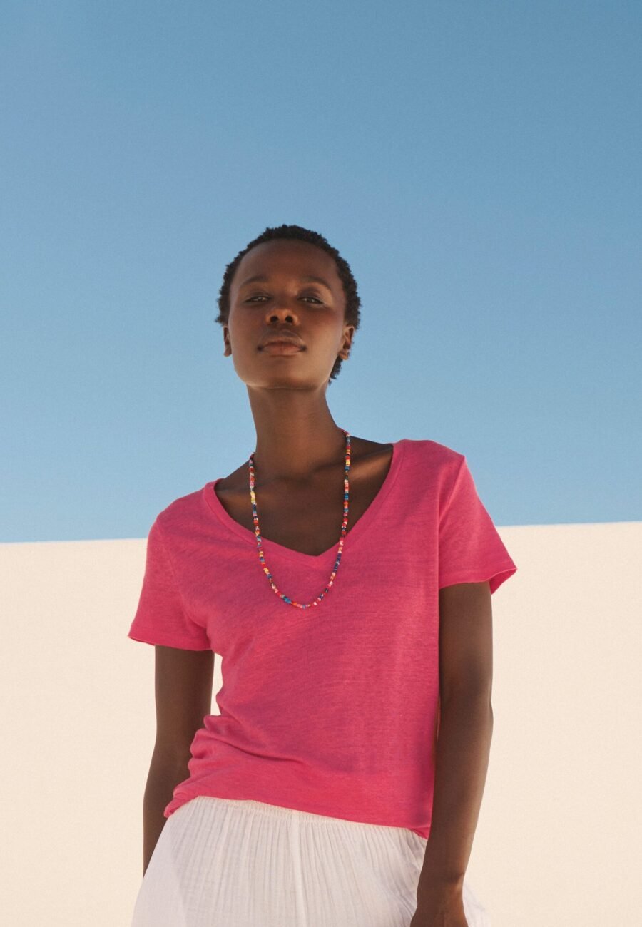 Charlie linen v neck t shirt - Raspberry