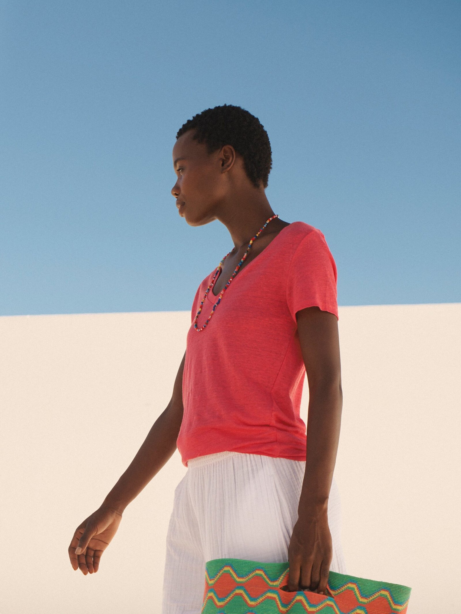 Charlie linen V-neck t-shirt - Geranium - Image 7