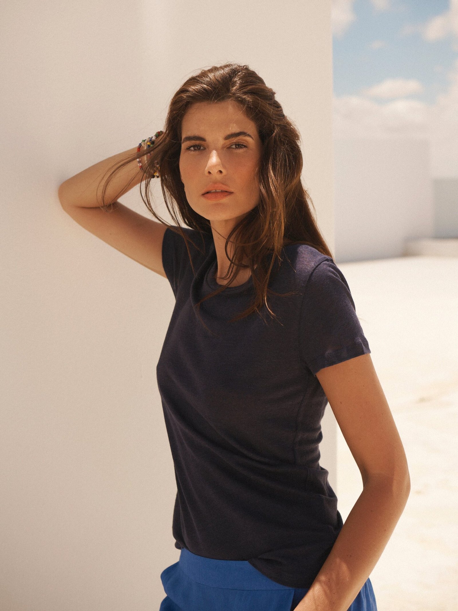 Charlie Linen Crew Neck T-Shirt - Navy - Image 8