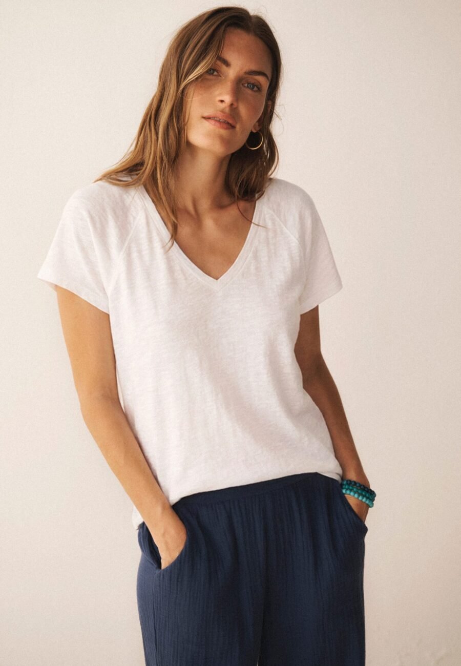 Wanda cotton & linen V neck t-shirt - White